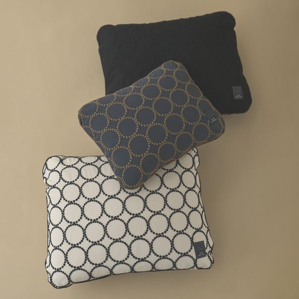 tambourinegnocchi cushion