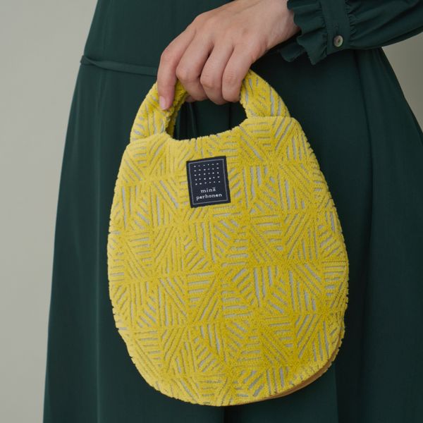 Bags - minä perhonen