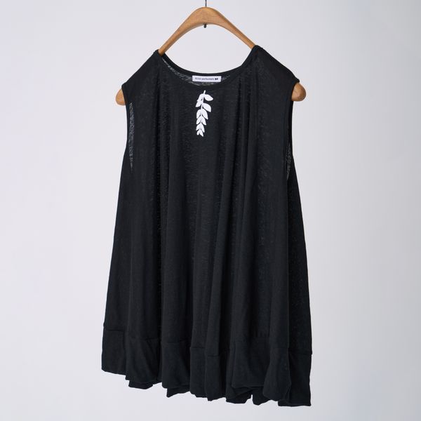 corpuscleノースリーブプルオーバー