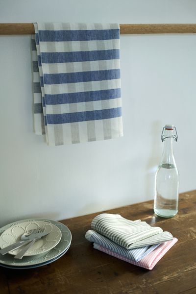 冨沢恭子「布偶とかばん」展を、elävä Ⅰと galleria nolla にて開催