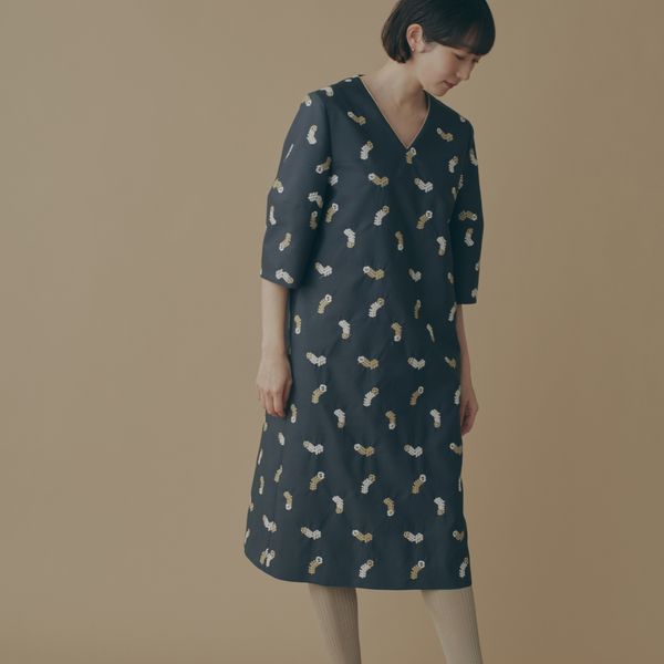 petal featherドレス