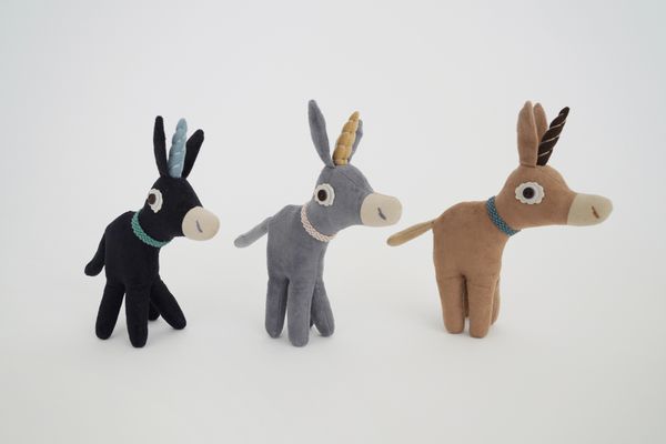 冨沢恭子「布偶とかばん」展を、elävä Ⅰと galleria nolla にて開催