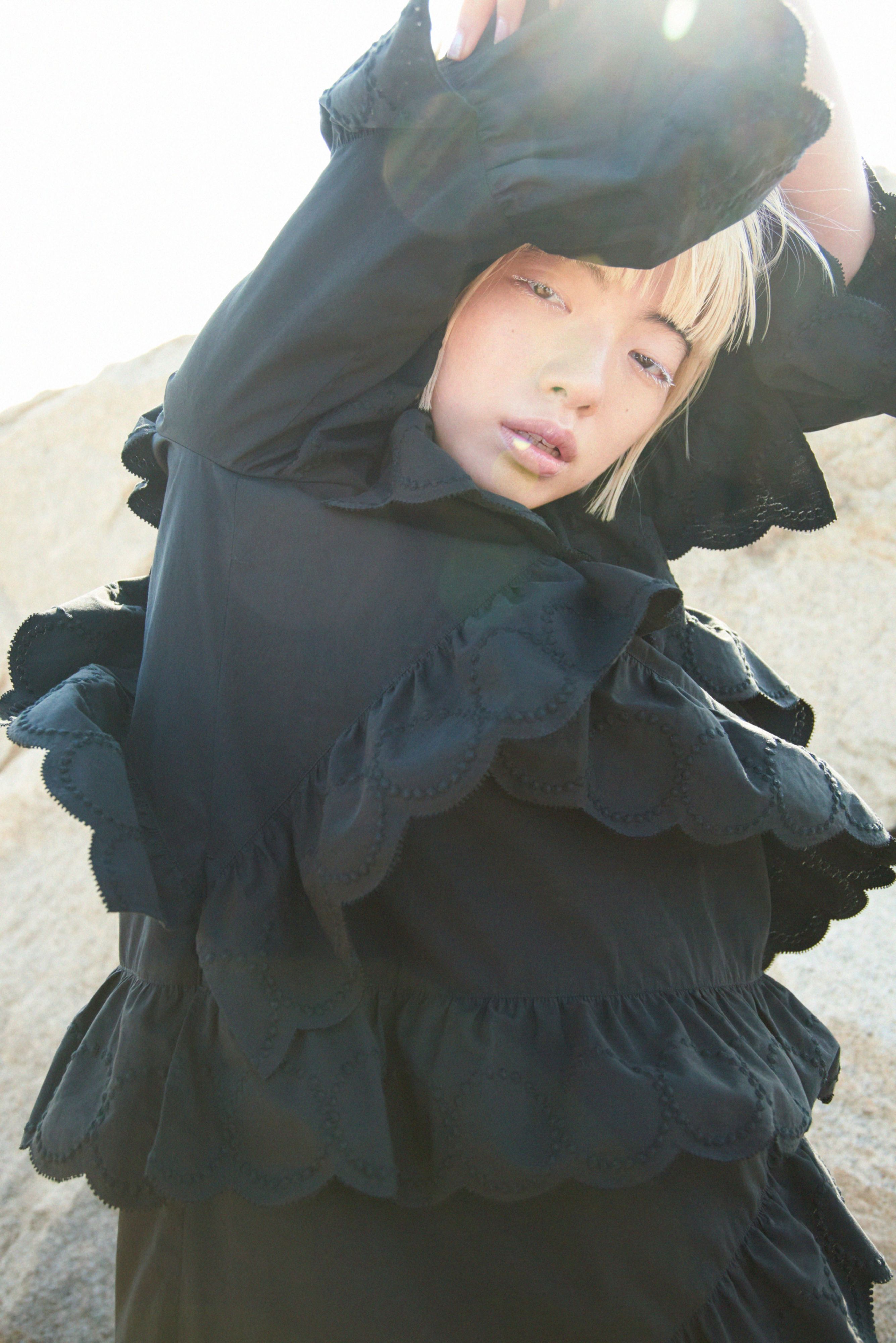 美品 ミナペルホネン2024-25 SS AW カタログ ブック セット 美品 ミナペルホネン2024-25 SS AW カタログ ブック セット 美品 ミナ