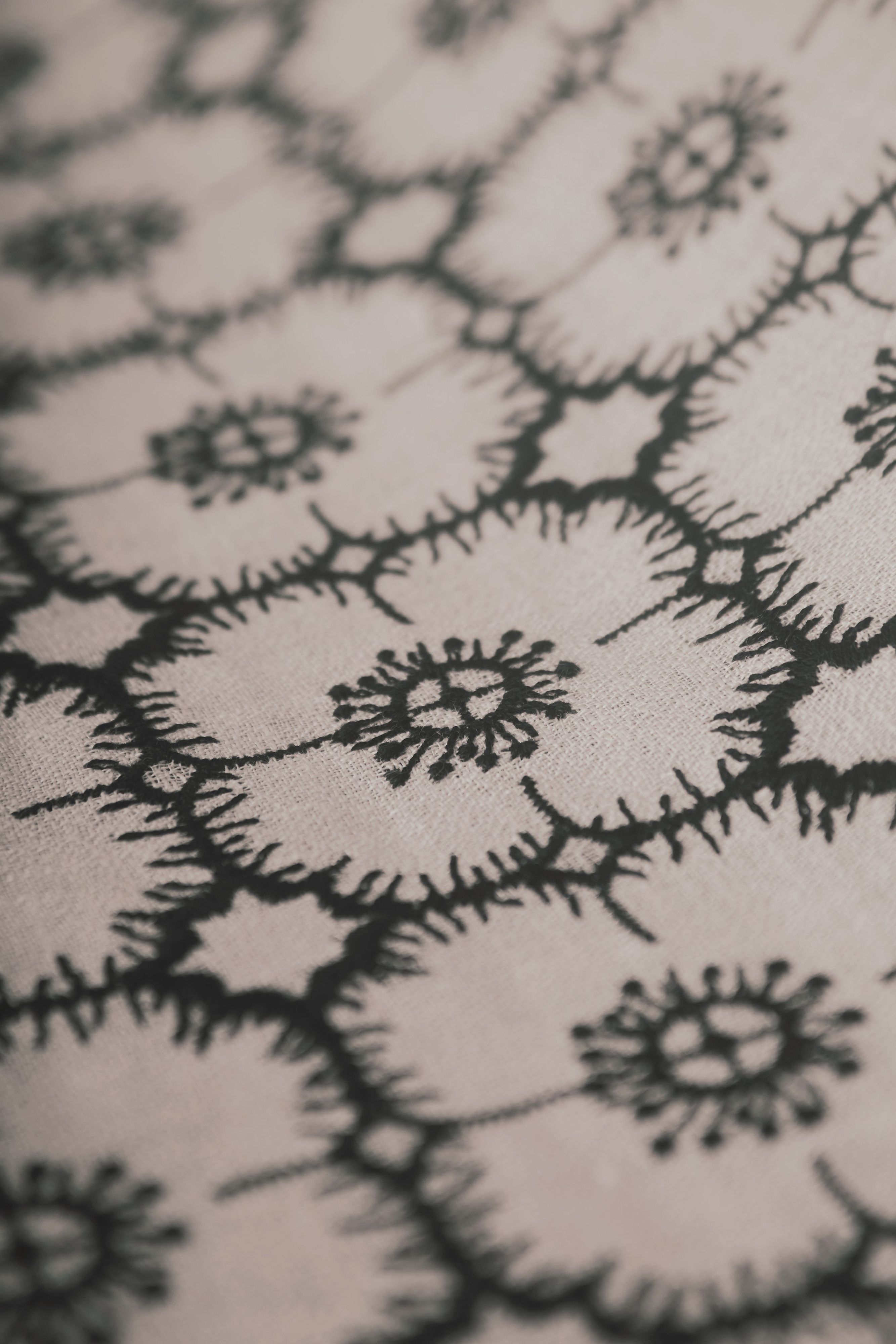 B6 マルチケース anemone ライトベージュ ミナペルホネン ハンドメイド カルトナージュの“マネーボックス”（S）ミナペルホネン anemone