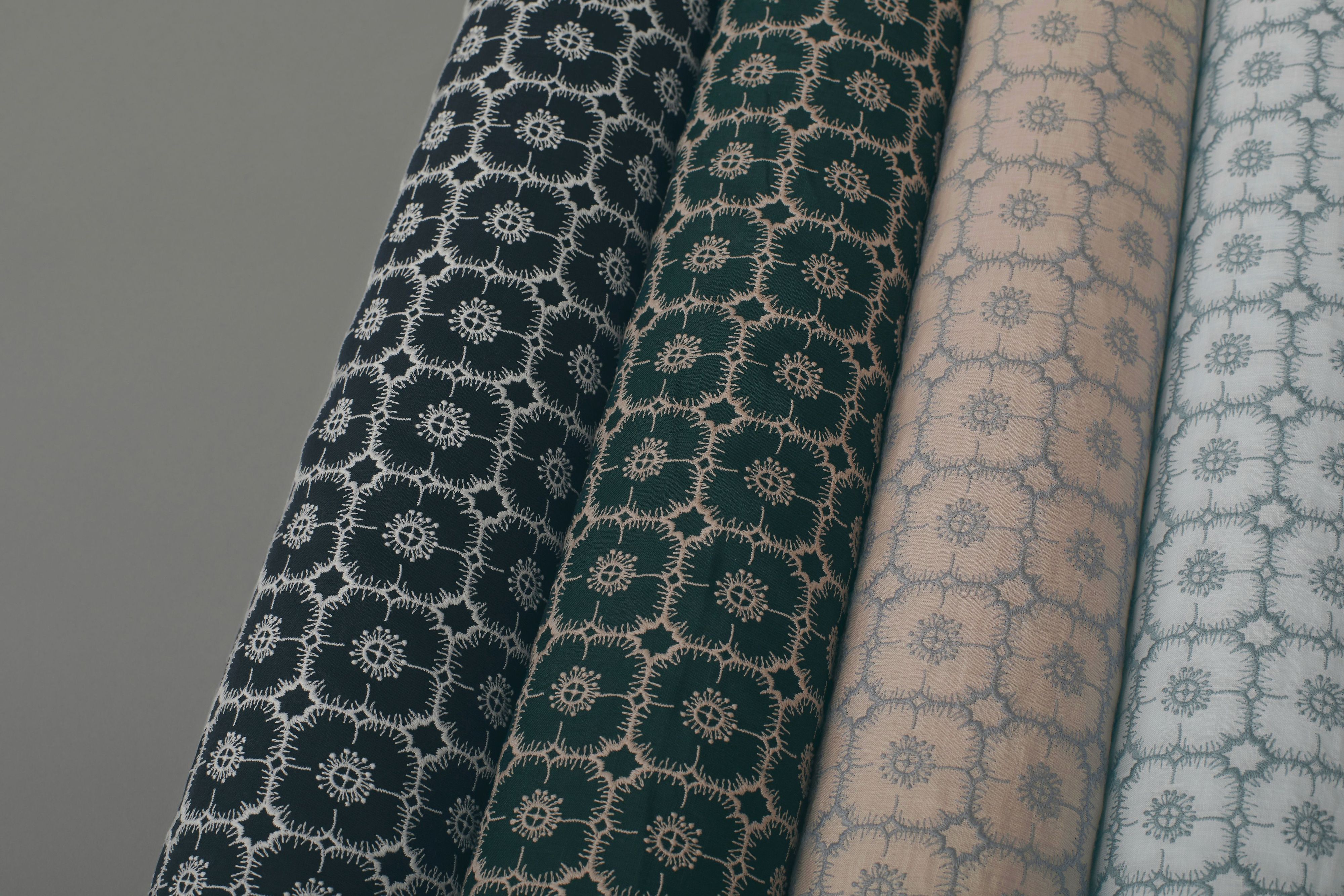 ファブリックパネル　アネモネ　オーダー用生地見本 友安製作所 ファブリックパネル オリジナルカーテン生地の