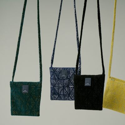 Bags - minä perhonen